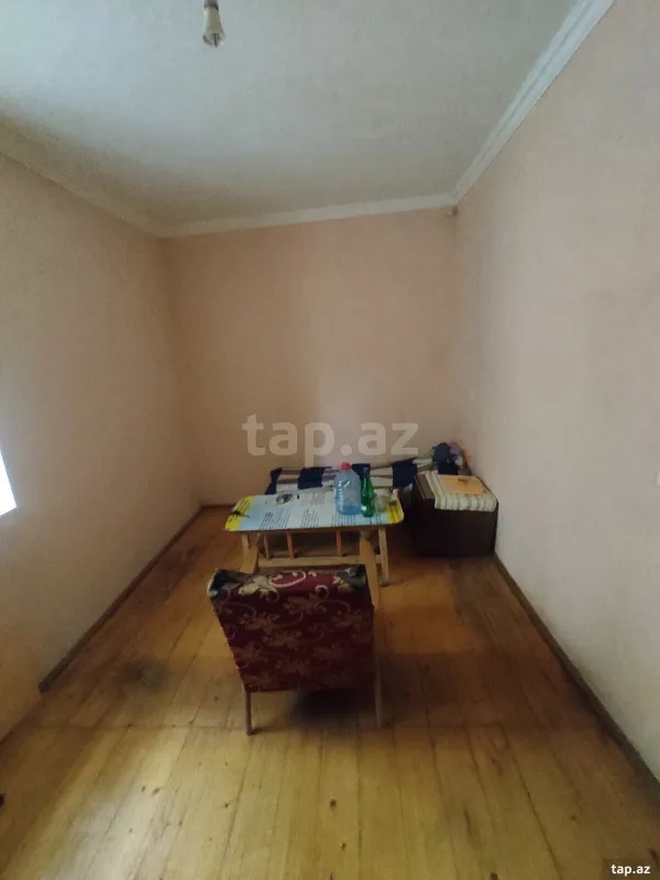 Satılır 4 otaqlı həyət evi