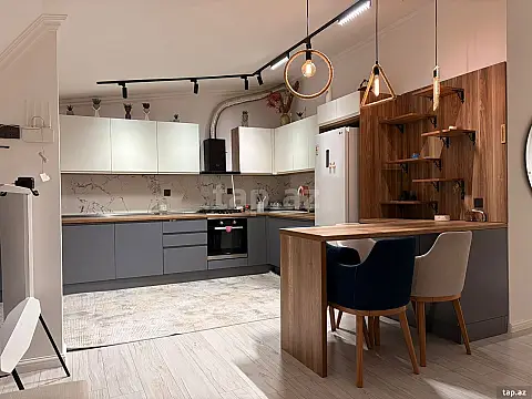 Kirayə verilir 2 otaqlı yeni tikili 77 m²