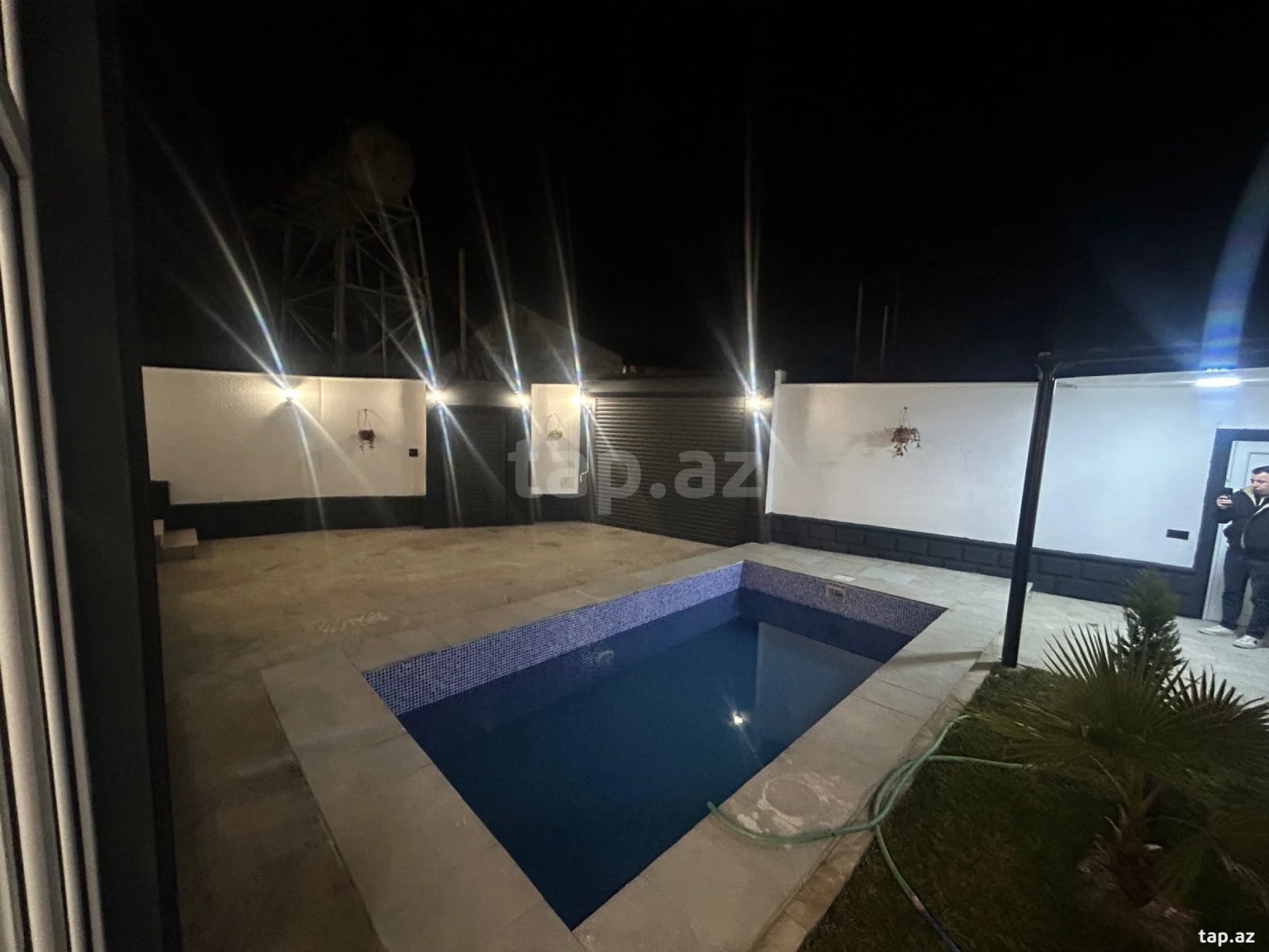 Satılır 4 otaqlı həyət evi