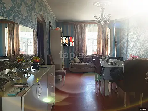 Satılır 7 otaqlı həyət evi