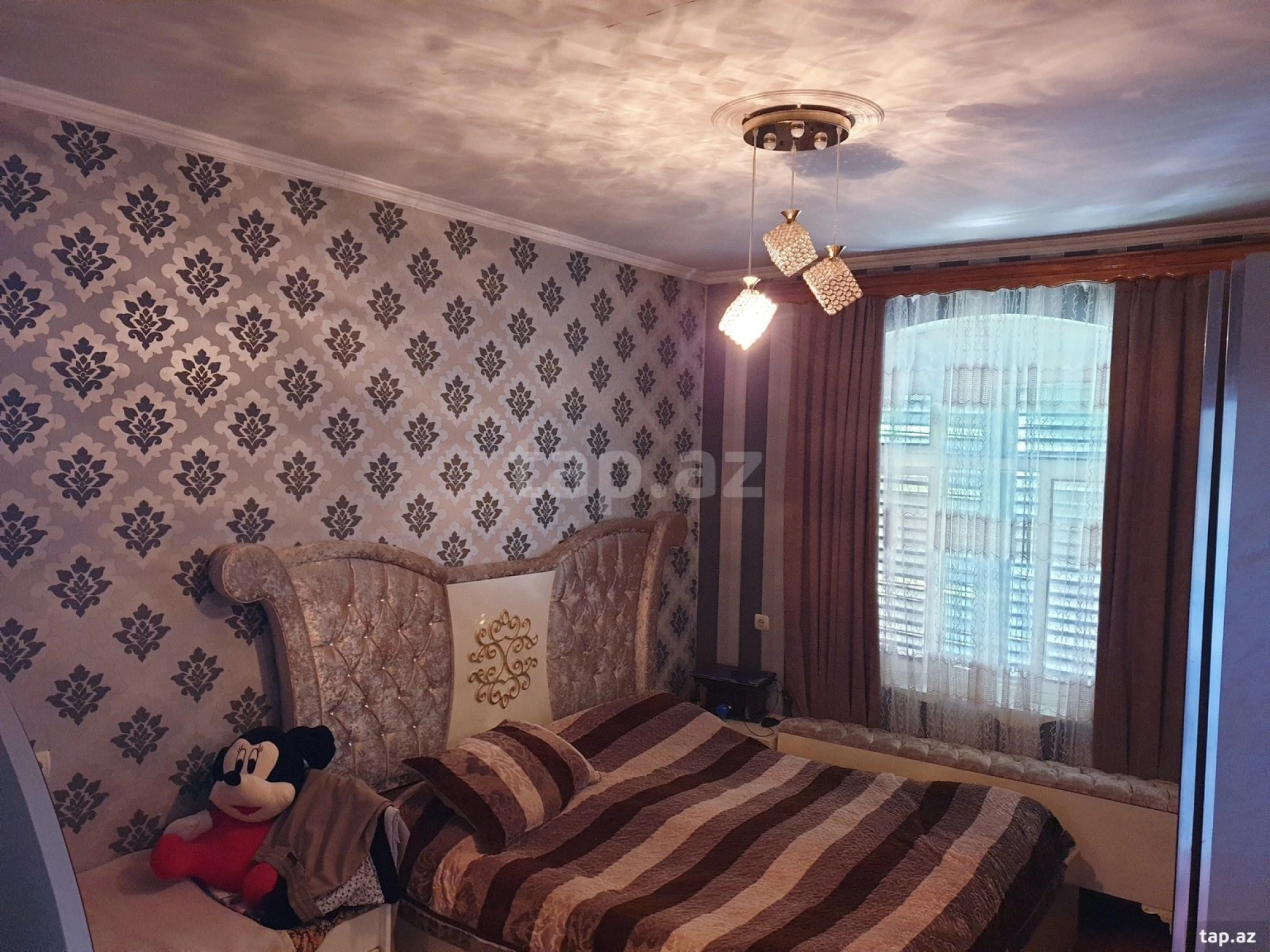 Satılır 7 otaqlı həyət evi