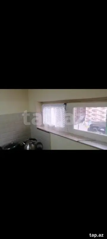 Kirayə verilir 1 otaqlı həyət evi 30 m²