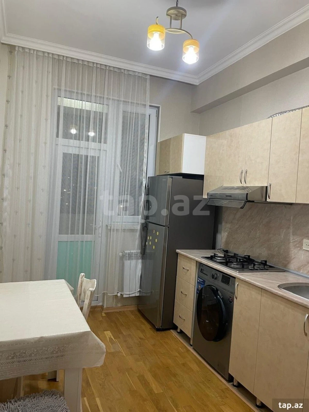 Kirayə verilir 2 otaqlı yeni tikili 70 m²