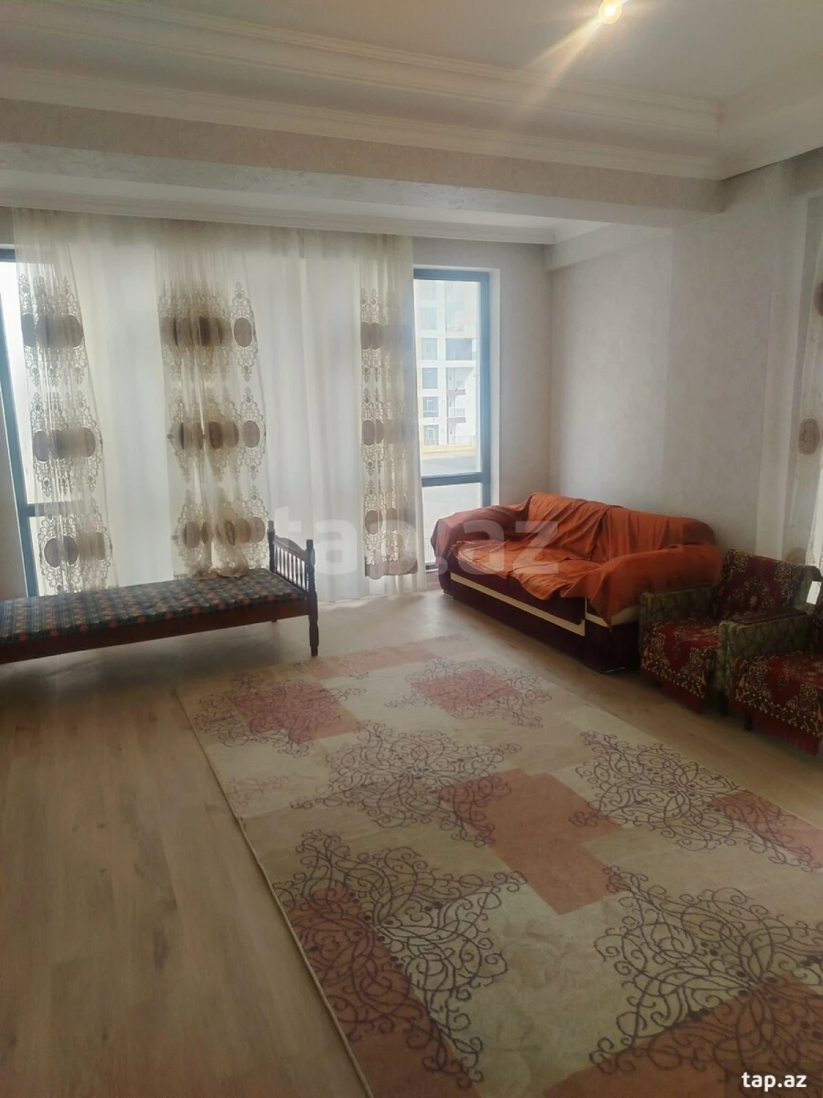 Kirayə verilir 2 otaqlı yeni tikili 94 m²