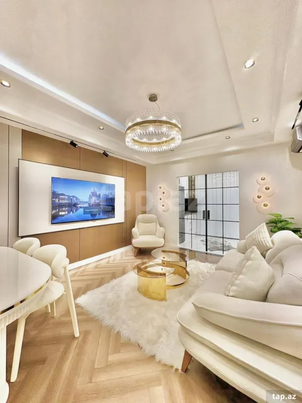Satılır 3 otaqlı yeni tikili 100 m²