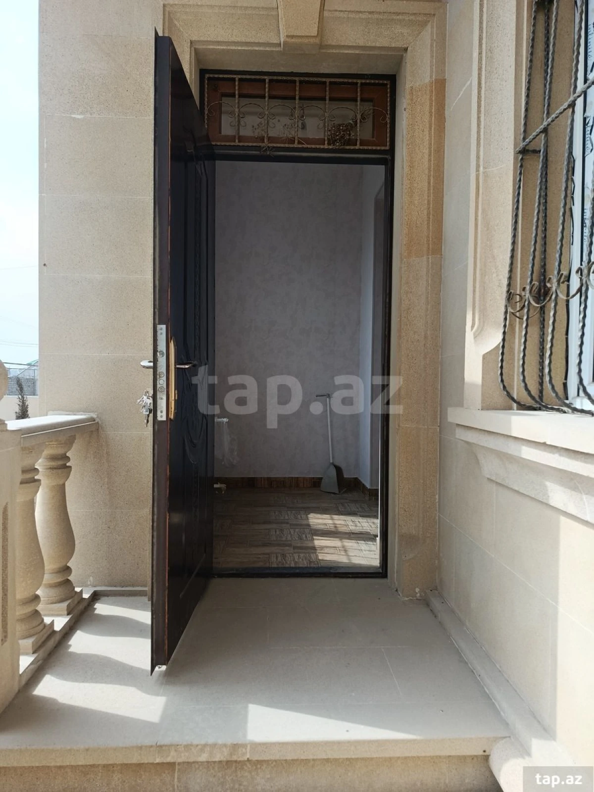 Satılır 3 otaqlı həyət evi