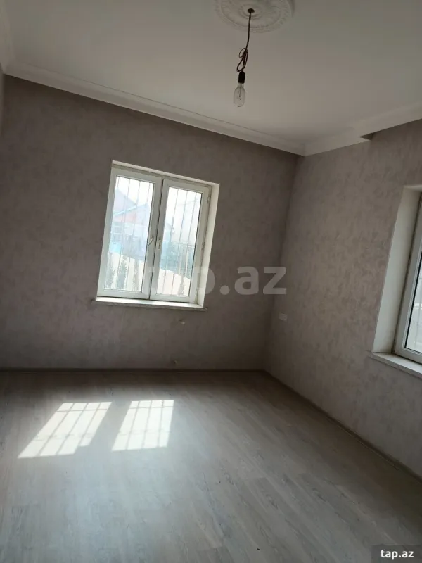 Satılır 3 otaqlı həyət evi