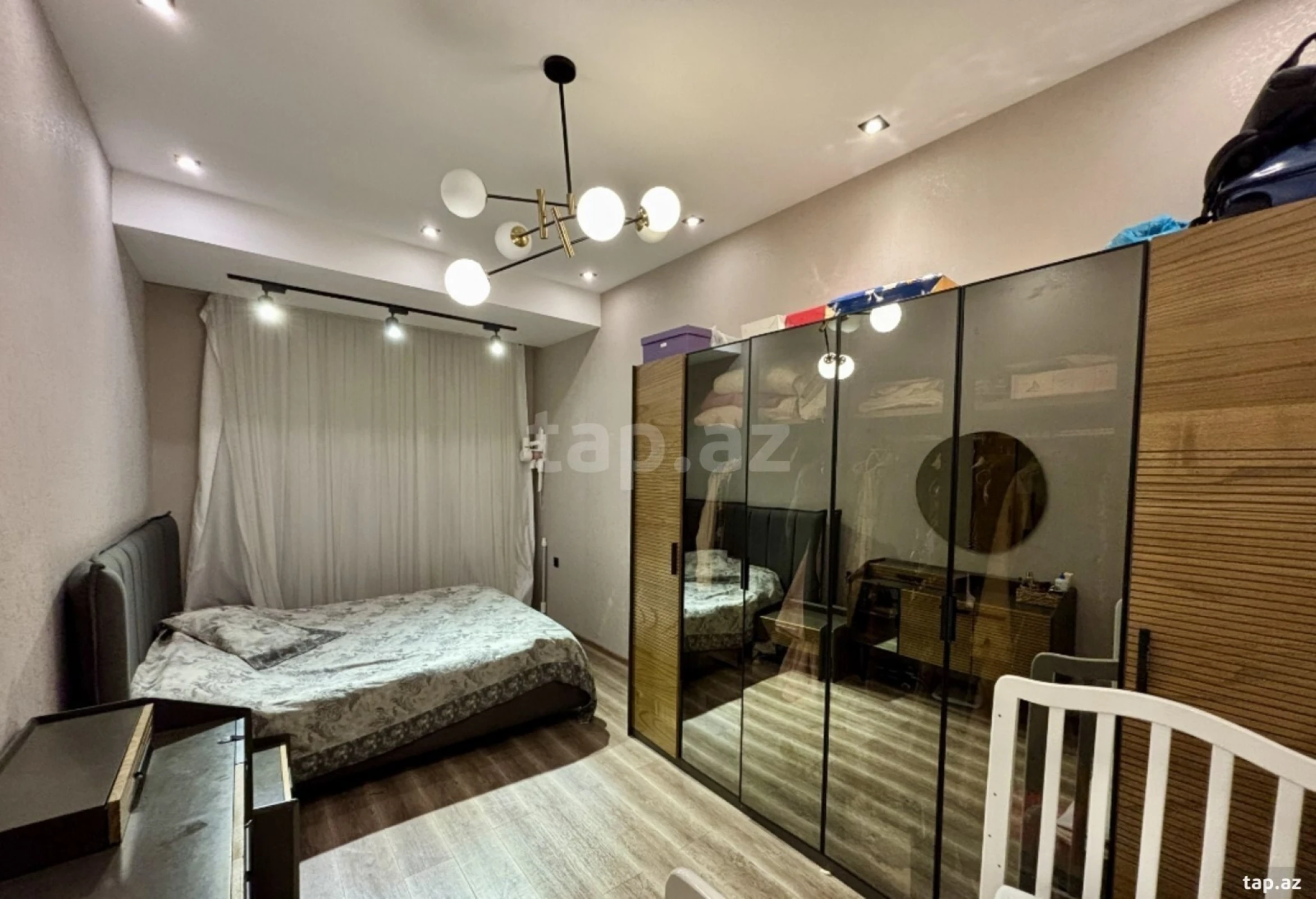 Kirayə verilir 2 otaqlı yeni tikili 65 m²