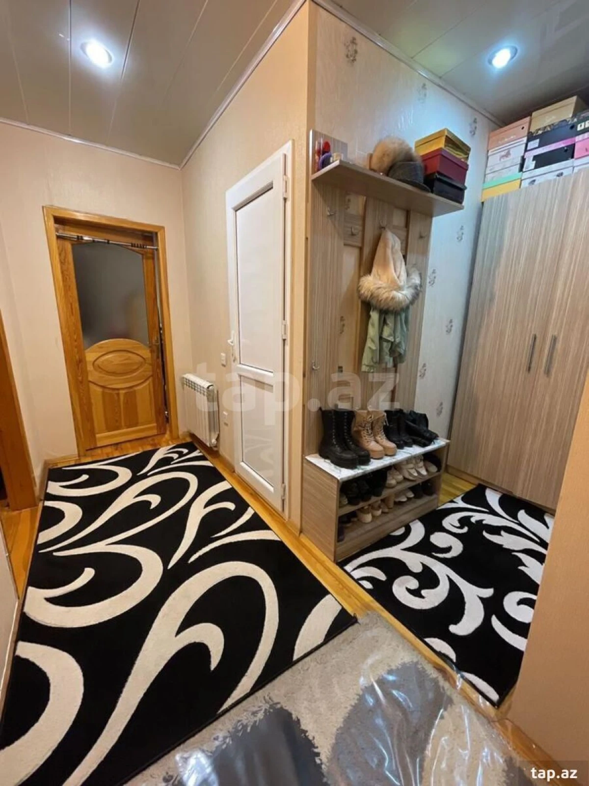 Kirayə verilir 2 otaqlı yeni tikili 70 m²