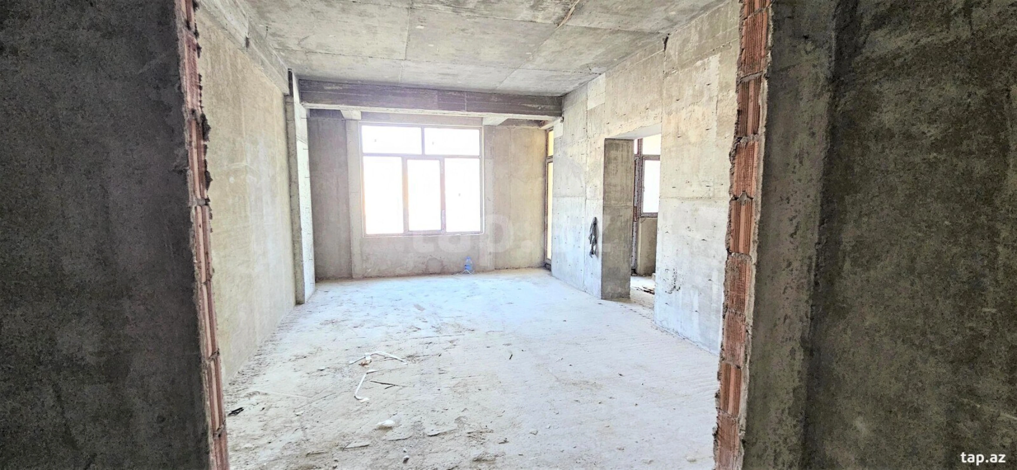 Satılır 3 otaqlı yeni tikili 153.8 m²