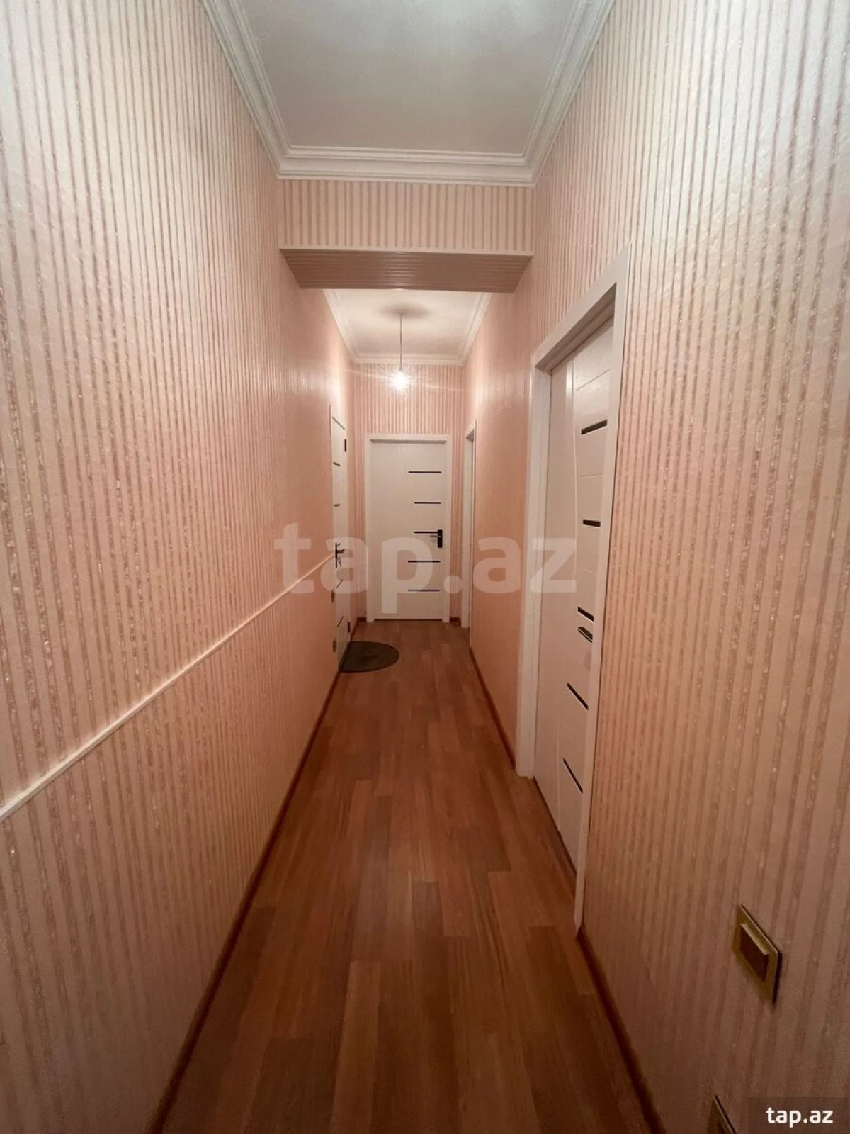 Satılır 2 otaqlı yeni tikili 60 m²