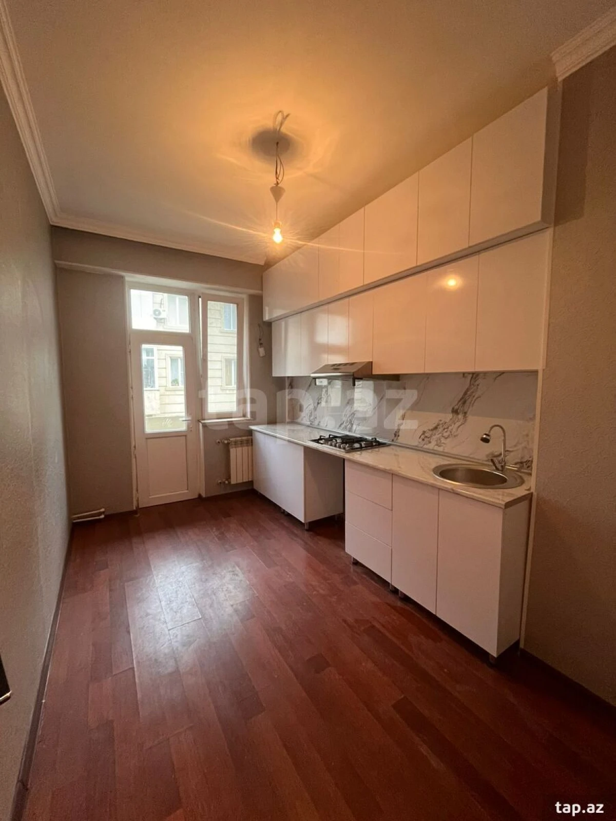 Satılır 2 otaqlı yeni tikili 60 m²