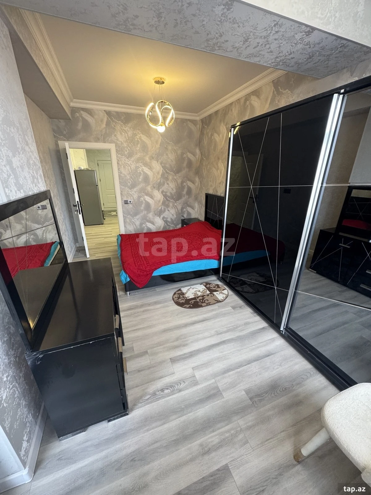 Kirayə verilir 2 otaqlı yeni tikili 70 m²