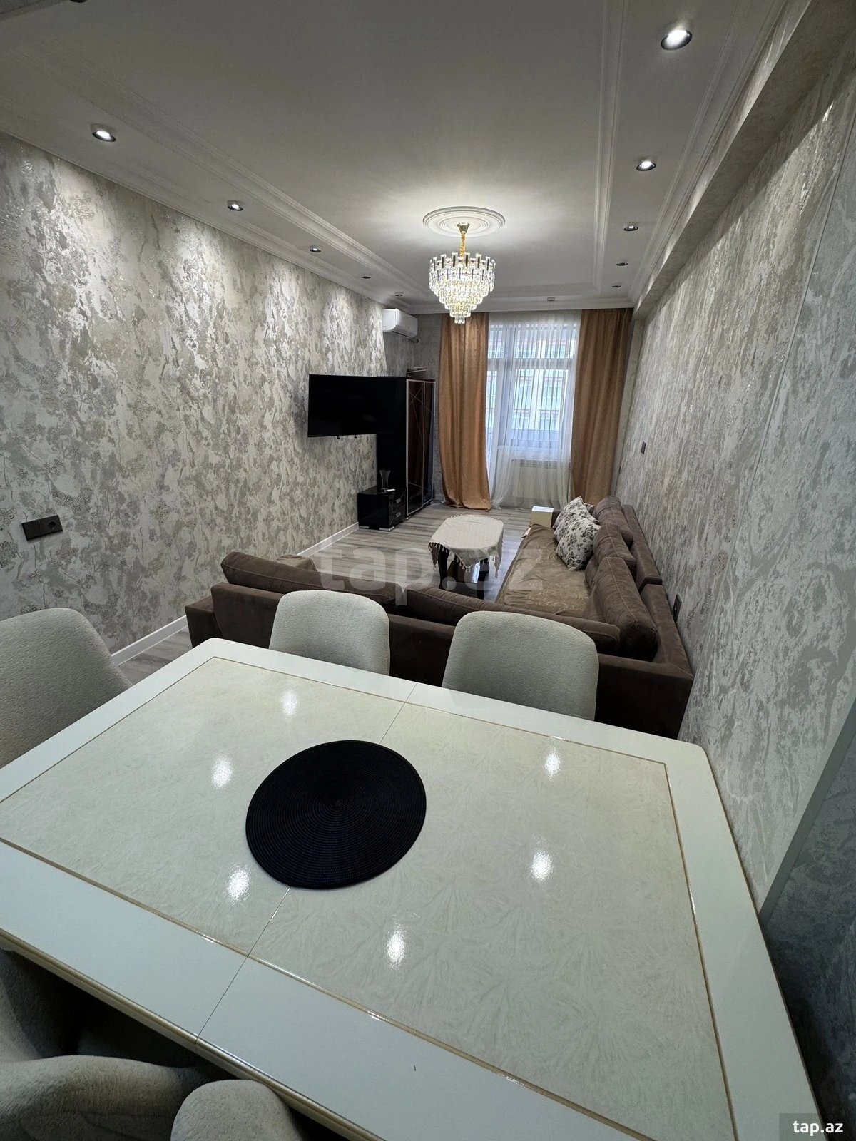 Kirayə verilir 2 otaqlı yeni tikili 70 m²