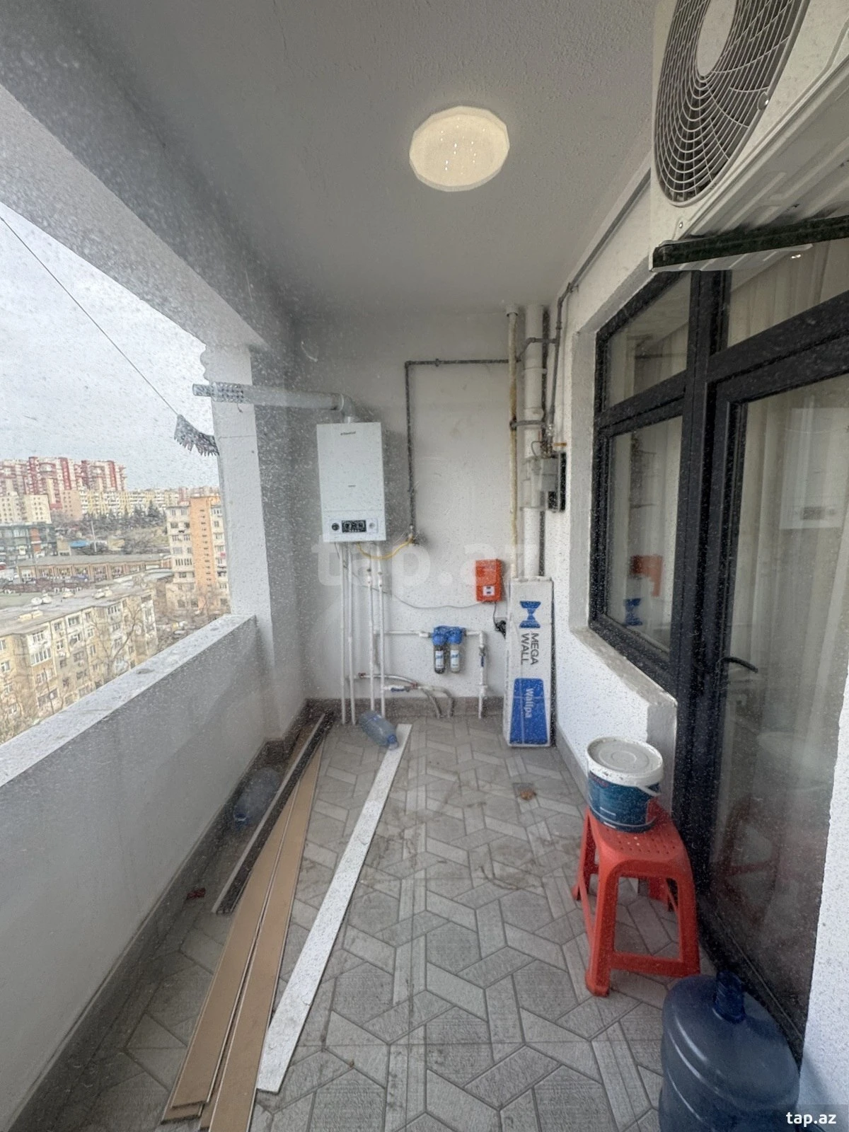 Kirayə verilir 2 otaqlı yeni tikili 70 m²
