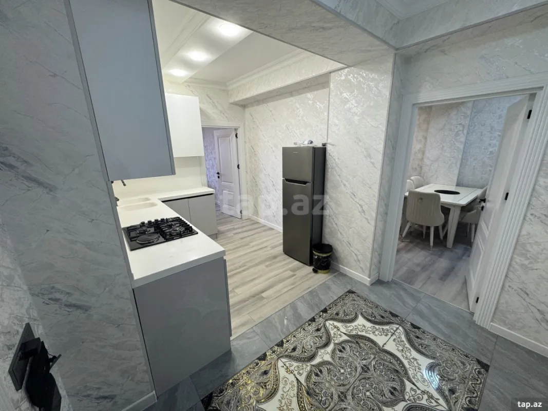Kirayə verilir 2 otaqlı yeni tikili 70 m²