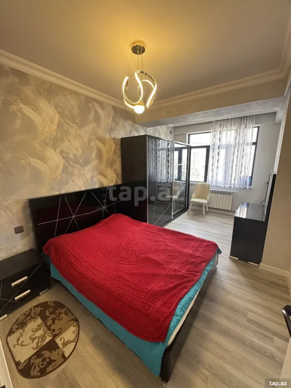 Kirayə verilir 2 otaqlı yeni tikili 70 m²