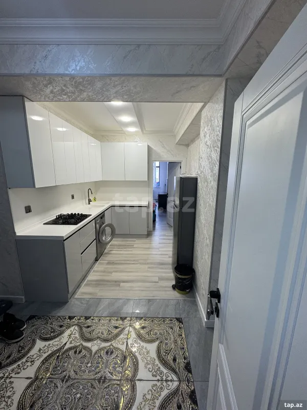 Kirayə verilir 2 otaqlı yeni tikili 70 m²