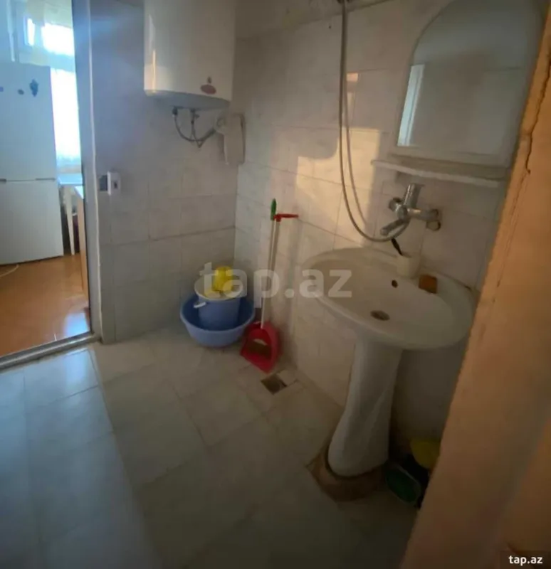 Kirayə verilir 2 otaqlı mənzil 42 m²