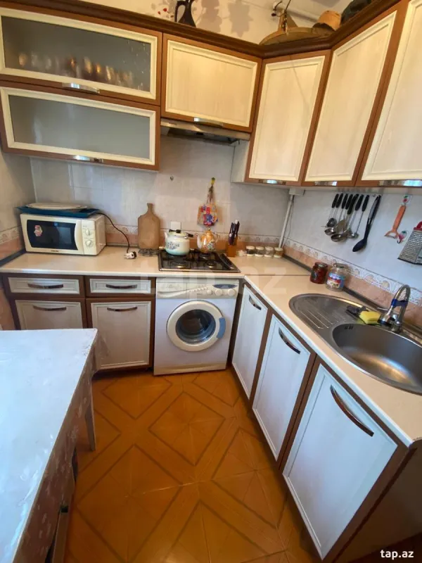 Kirayə verilir 2 otaqlı mənzil 42 m²