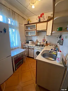 Kirayə verilir 2 otaqlı mənzil 42 m²