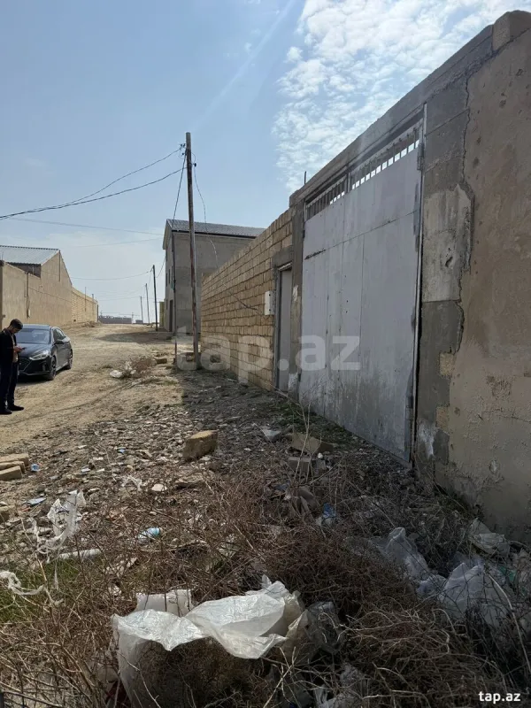 Satılır 3 otaqlı həyət evi 200 m²