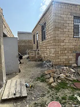 Satılır 3 otaqlı həyət evi 200 m²
