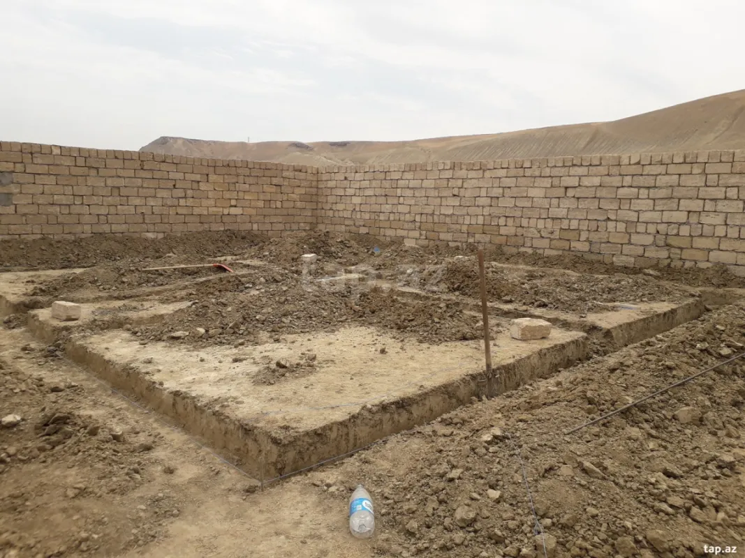 Satılır 3 otaqlı həyət evi 200 m²