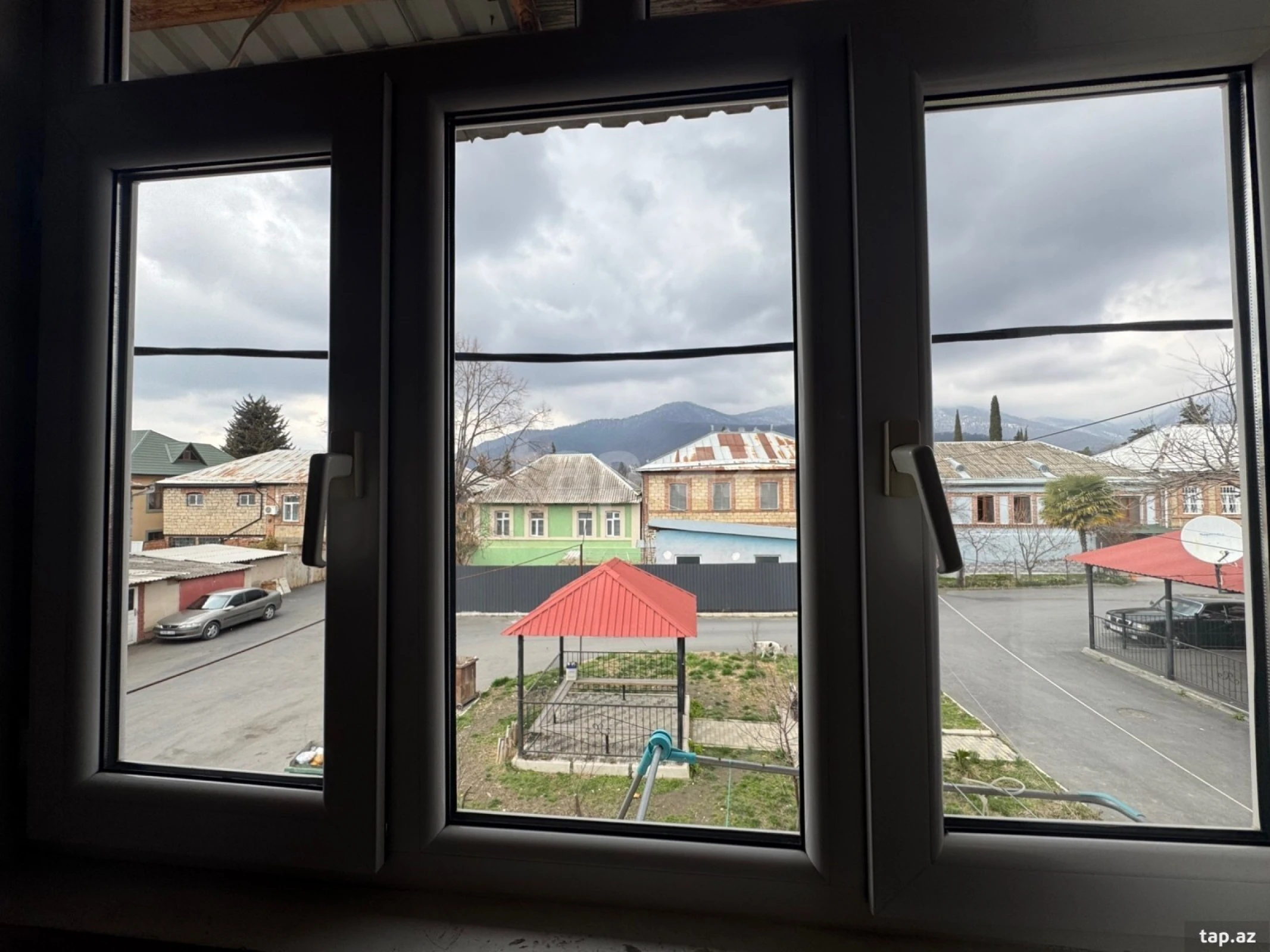 Satılır 3 otaqlı mənzil 55 m²