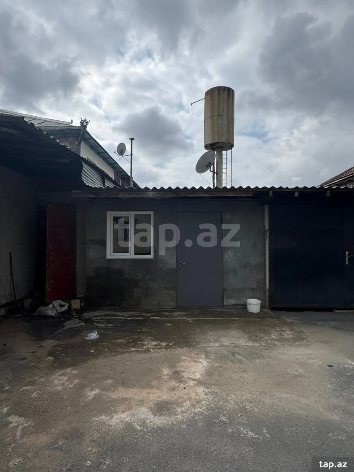 Satılır 3 otaqlı mənzil 55 m²