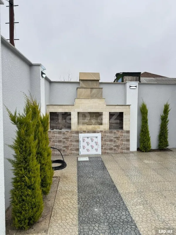 Satılır 4 otaqlı həyət evi