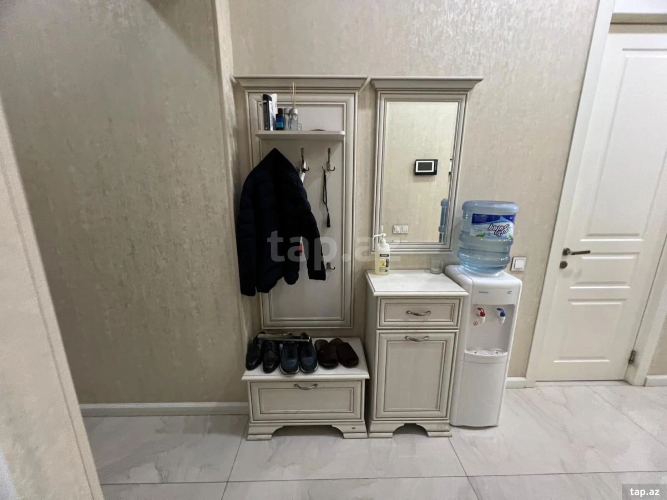 Satılır 3 otaqlı yeni tikili 90 m²