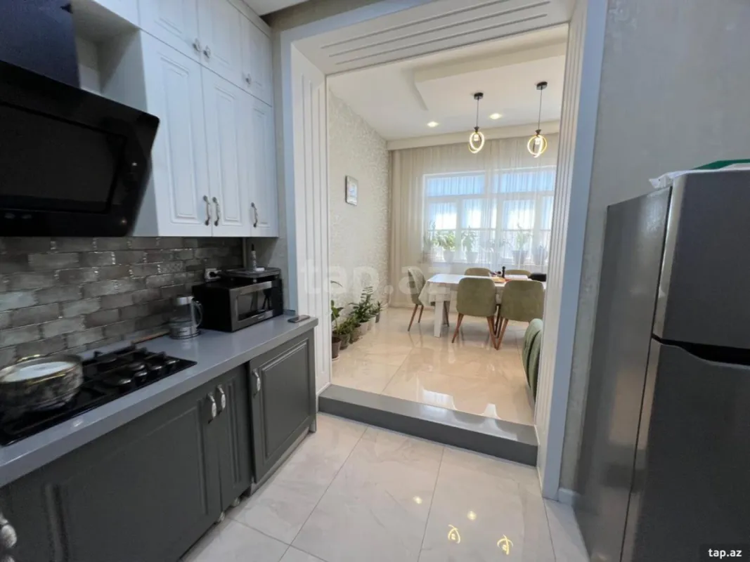 Satılır 3 otaqlı yeni tikili 90 m²