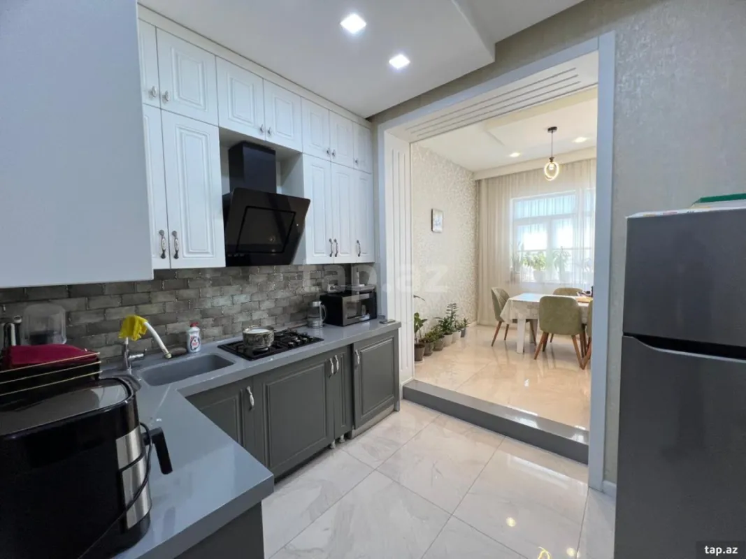 Satılır 3 otaqlı yeni tikili 90 m²