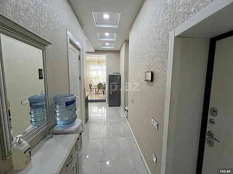 Satılır 3 otaqlı yeni tikili 90 m²