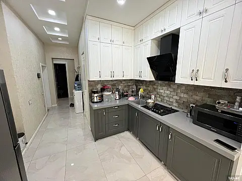 Satılır 3 otaqlı yeni tikili 90 m²