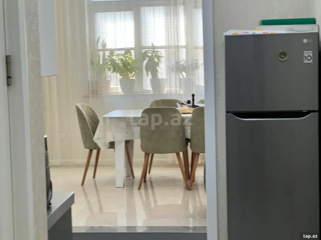 Satılır 3 otaqlı yeni tikili 90 m²