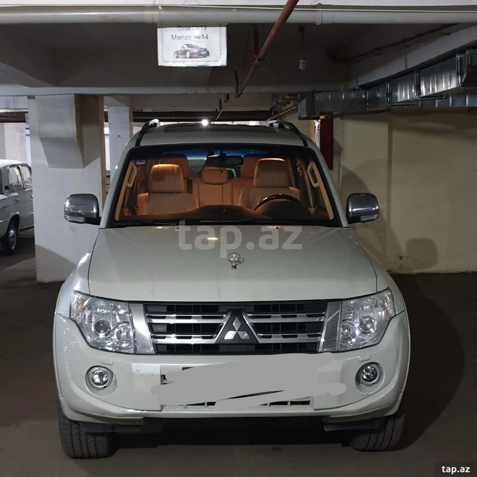 Kirayə verilir 4 otaqlı yeni tikili 142 m²