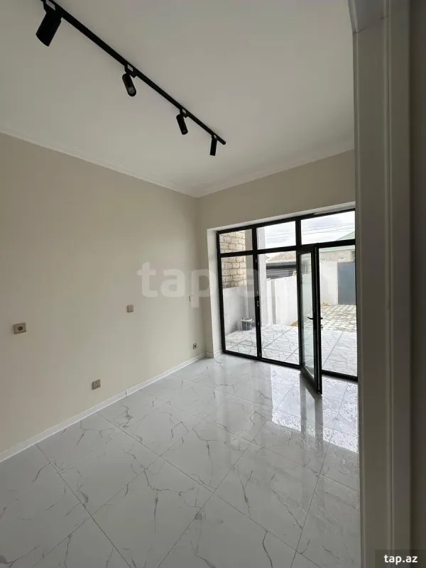 Satılır 3 otaqlı həyət evi