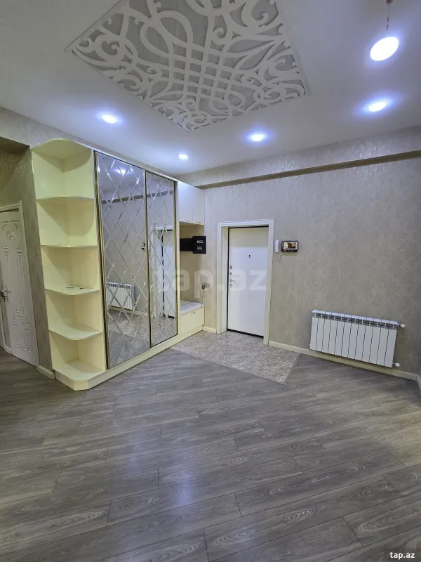 Satılır 3 otaqlı yeni tikili 107 m²