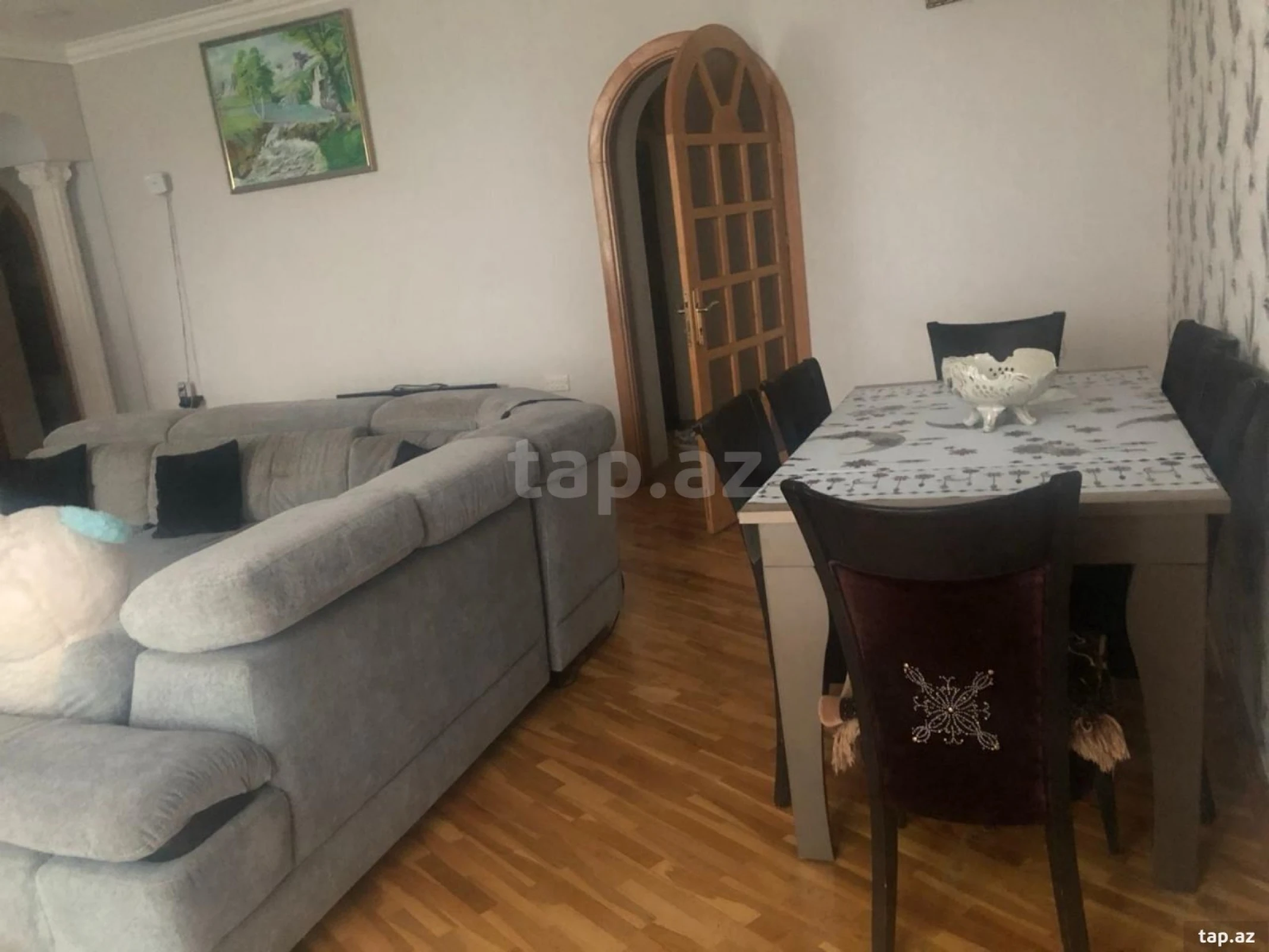 Satılır 4 otaqlı mənzil 120 m²