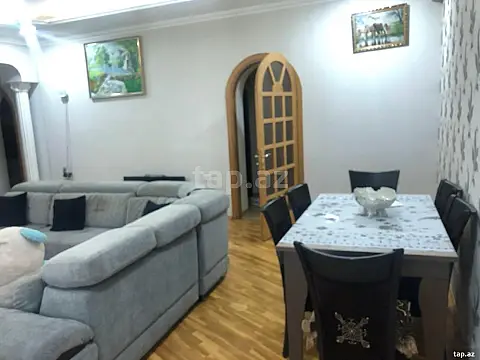 Satılır 4 otaqlı mənzil 120 m²