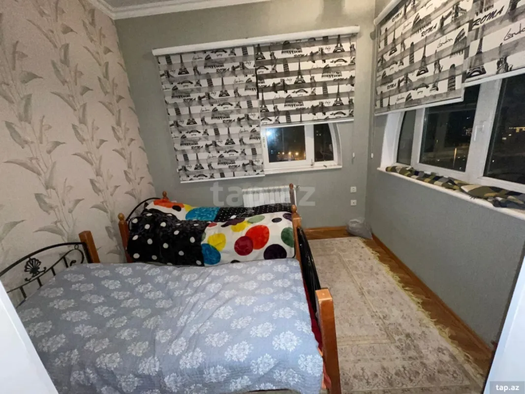 Satılır 4 otaqlı mənzil 120 m²