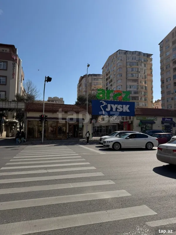 Kirayə verilir 2 otaqlı mənzil 70 m²