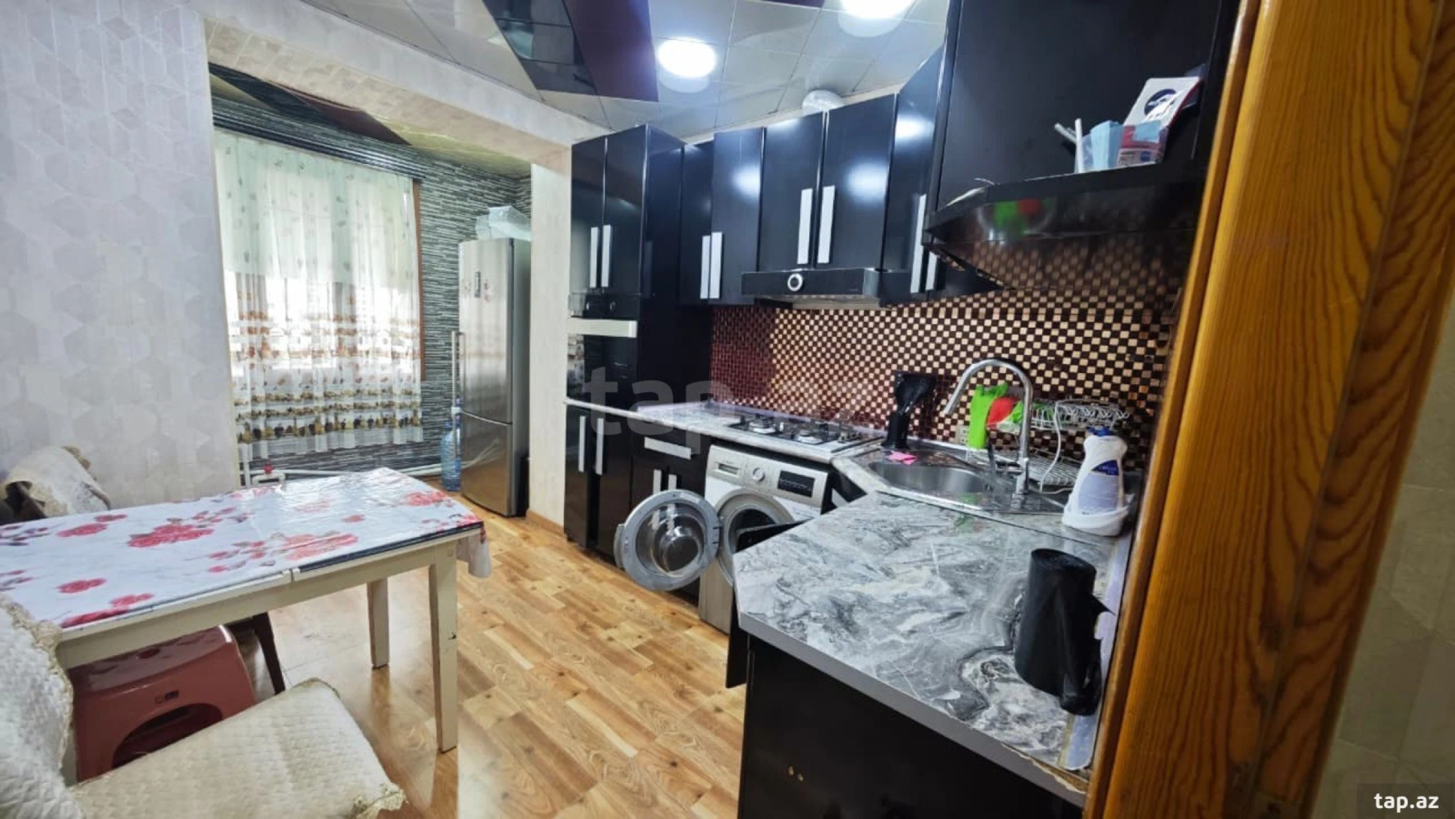 Kirayə verilir 2 otaqlı mənzil 60 m²