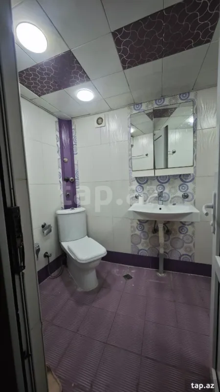 Kirayə verilir 2 otaqlı mənzil 60 m²