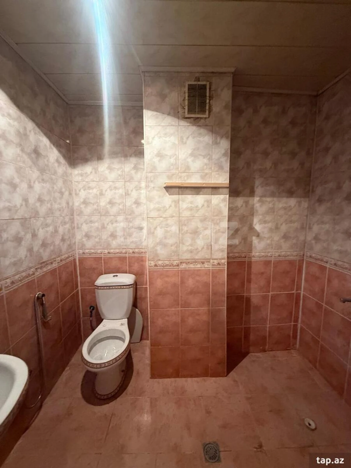 Kirayə verilir 1 otaqlı yeni tikili 65 m²