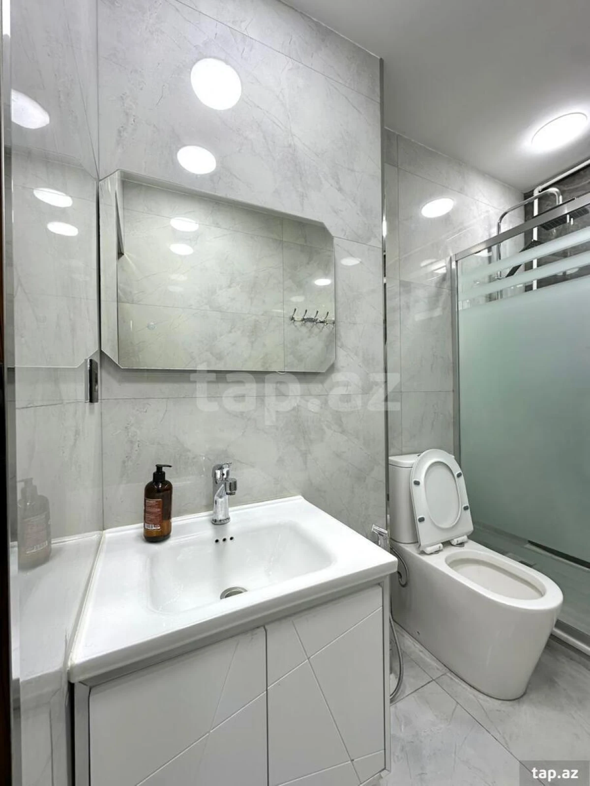 Satılır 3 otaqlı mənzil 65 m²