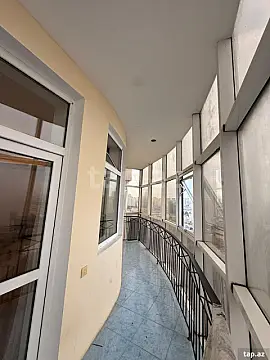 Kirayə verilir 4 otaqlı yeni tikili 190 m²