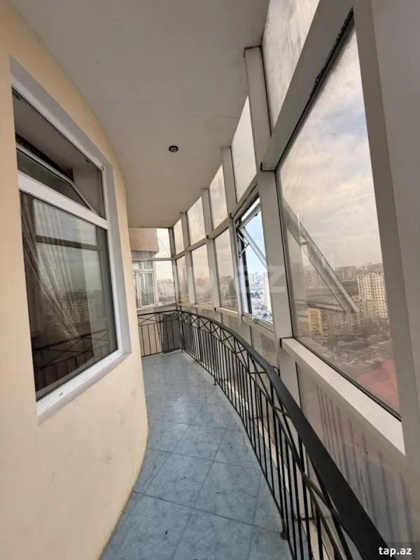 Kirayə verilir 4 otaqlı yeni tikili 190 m²